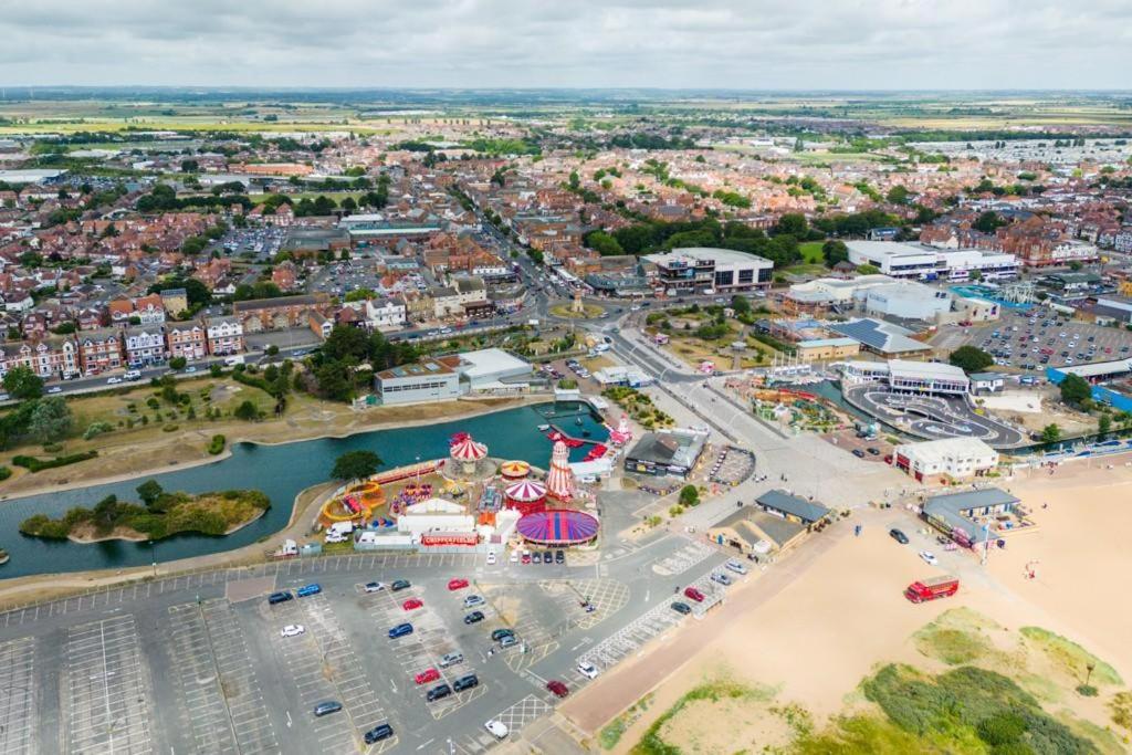 Beach Court Holiday Apartments Skegness Exterior foto